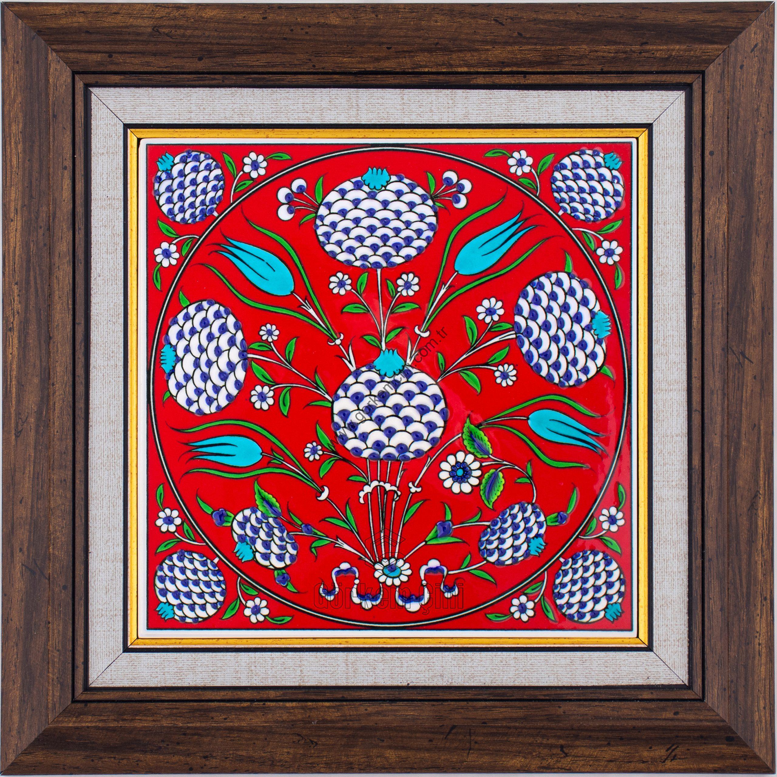 20X20-GÇ136-KLASİK-NARLI-DESEN-KIRMIZI-ZEMİN