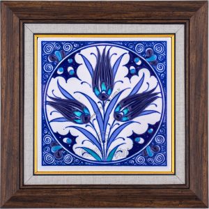 10X10-GÇ025-ÜÇ-LALELİ-BİTKİSEL-DESEN-MAVİBEYAZ-KOBALT-ZEMİN